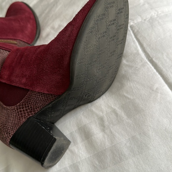 Vionic Ankle Boots - Picture 4 of 6